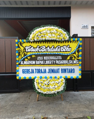 Papan Bunga Duka di Dumoga Tengah